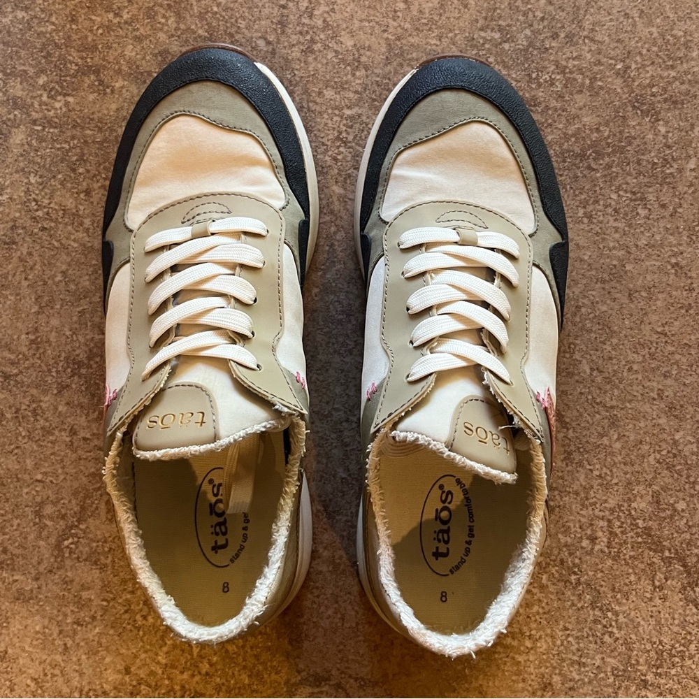 Taos Footwear Women's Sneakers in Black, Sage and Cream